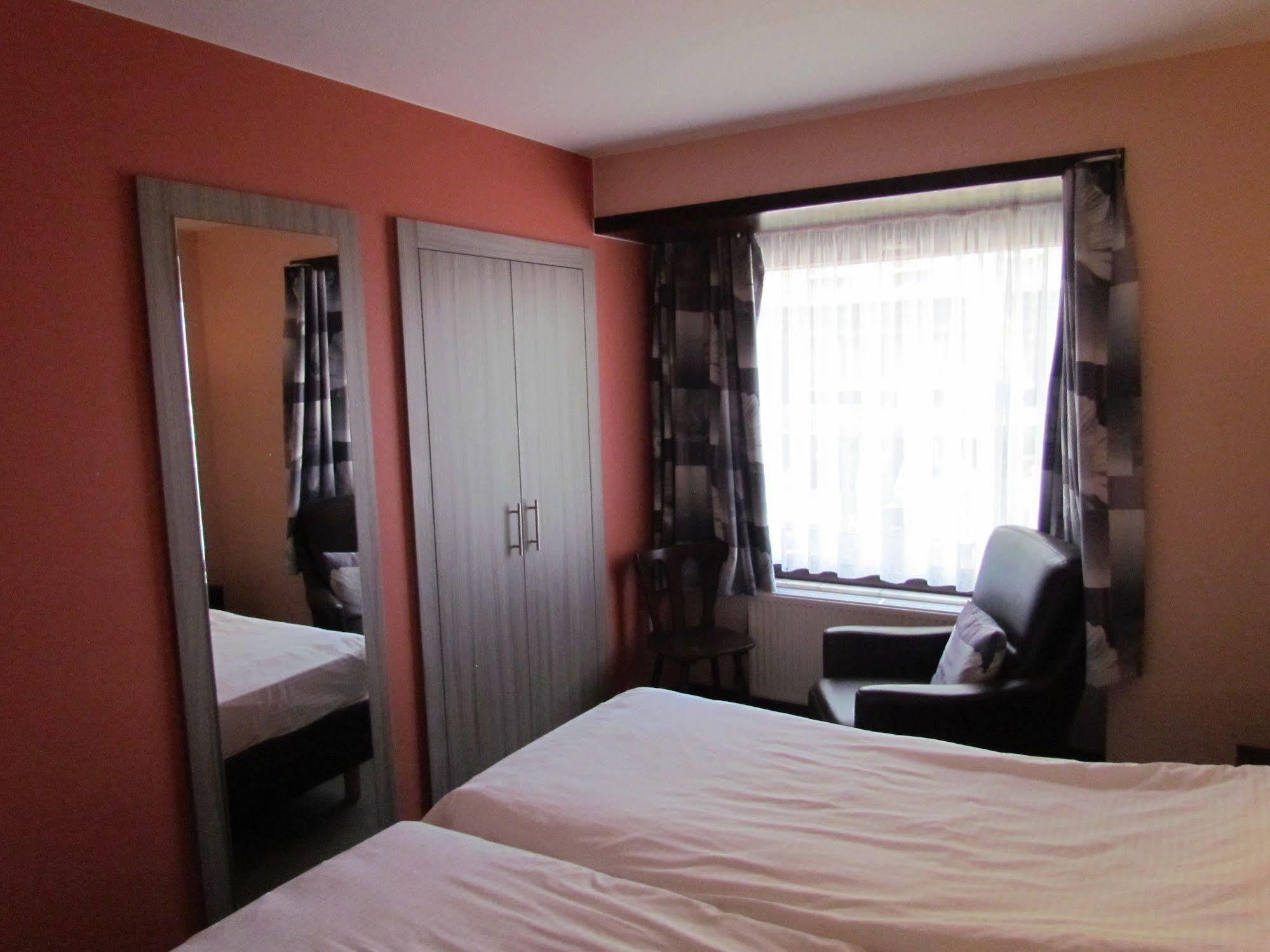 Hotel Uilenspiegel Nieuwpoort Eksteriør bilde